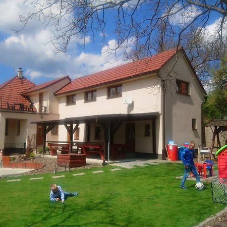 Ubytovanie V Sukromi Samuel Myjava Esterno foto