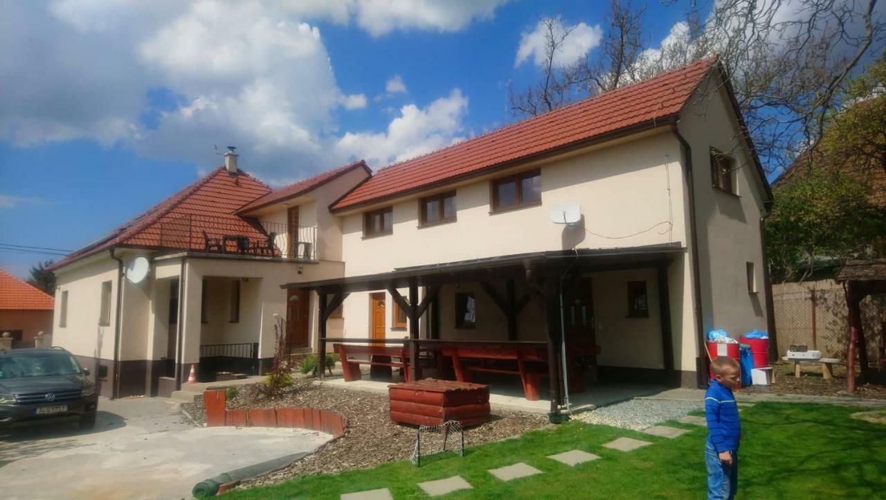 Ubytovanie V Sukromi Samuel Myjava Esterno foto